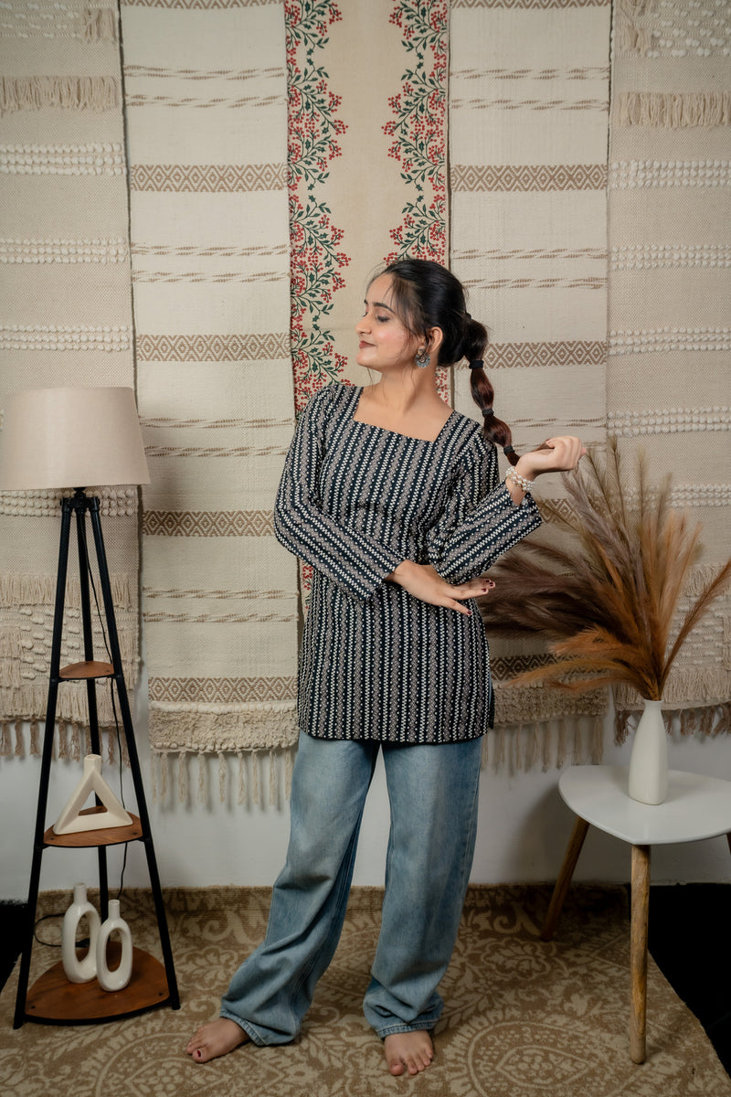 Veerja Black Back-Tie Kurti