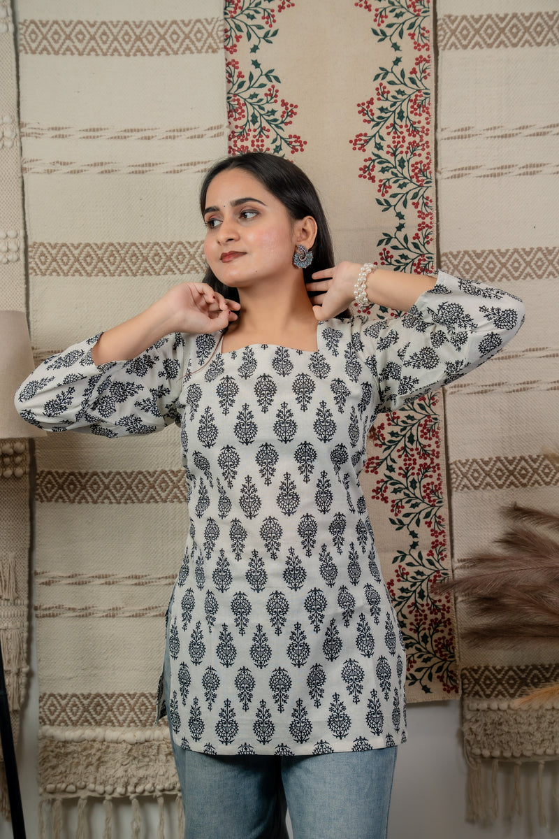 Veerja White Back-Tie Kurti