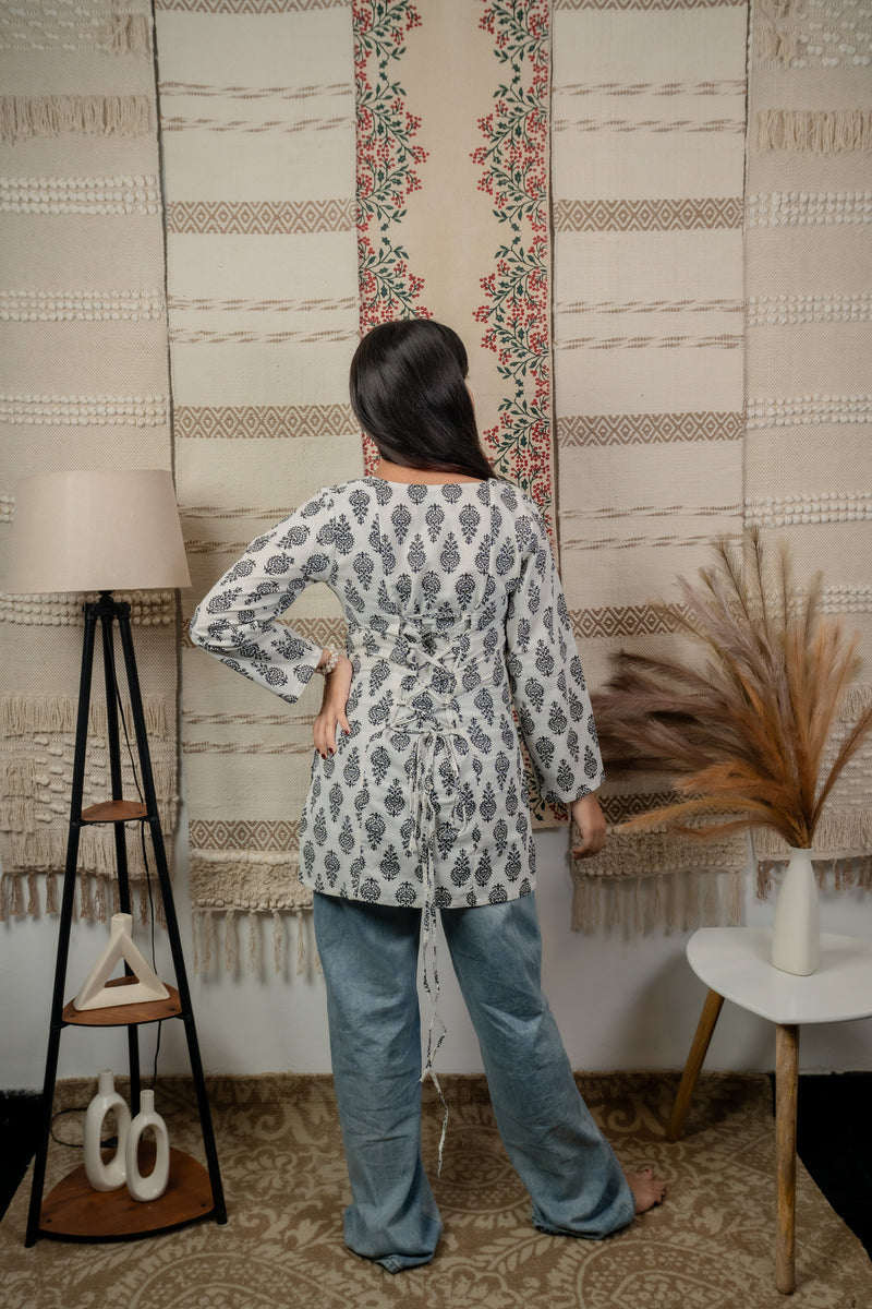 Veerja White Back-Tie Kurti