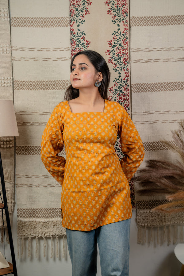 Veerja Mustard Back-Tie Kurti