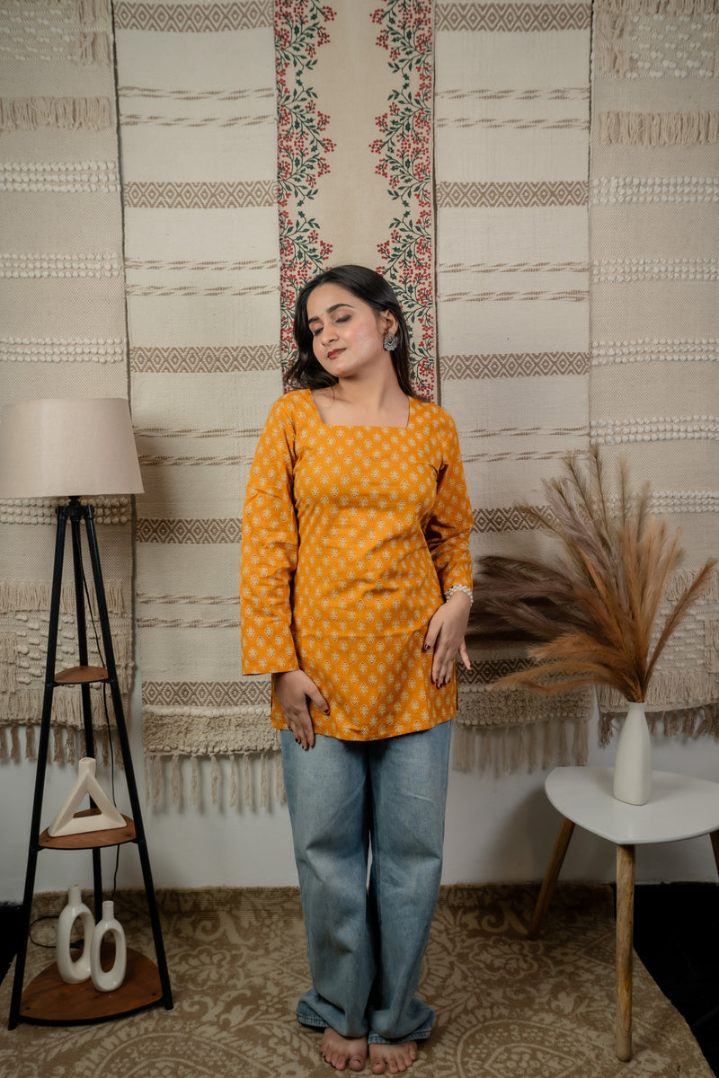 Veerja Mustard Back-Tie Kurti