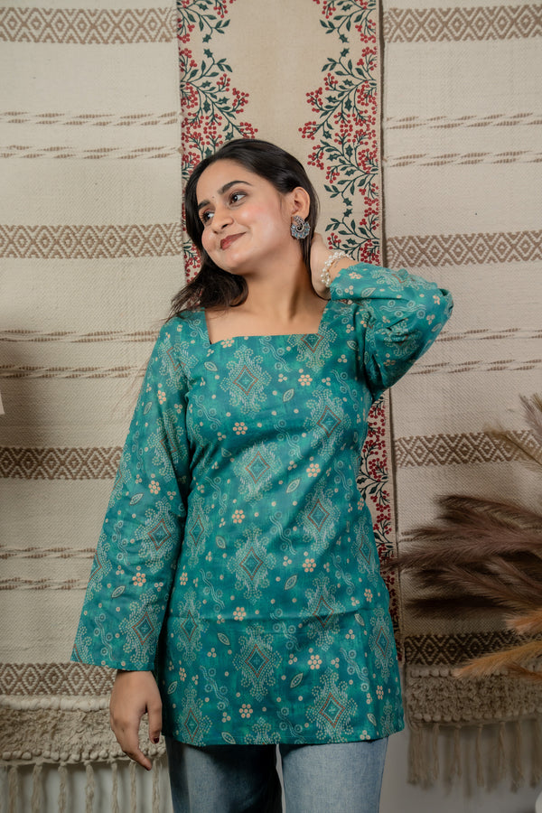 Veerja Green Back-Tie Kurti