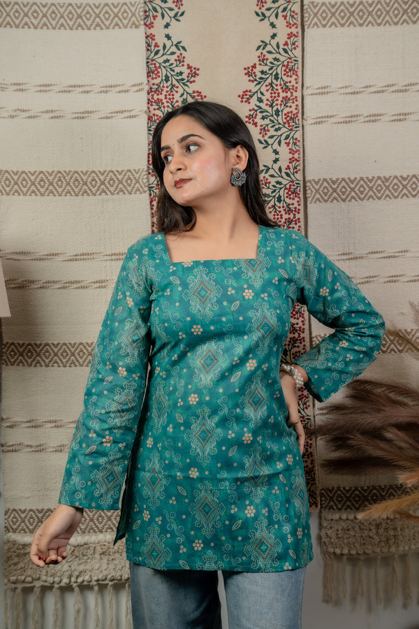 Veerja Green Back-Tie Kurti