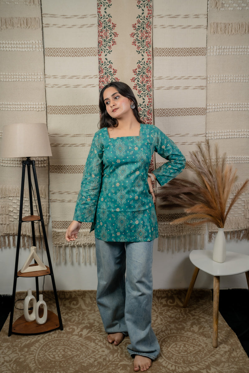 Veerja Green Back-Tie Kurti