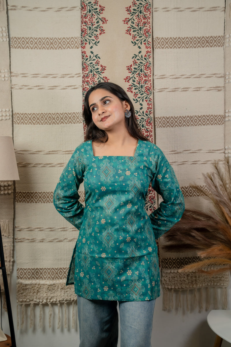 Veerja Green Back-Tie Kurti