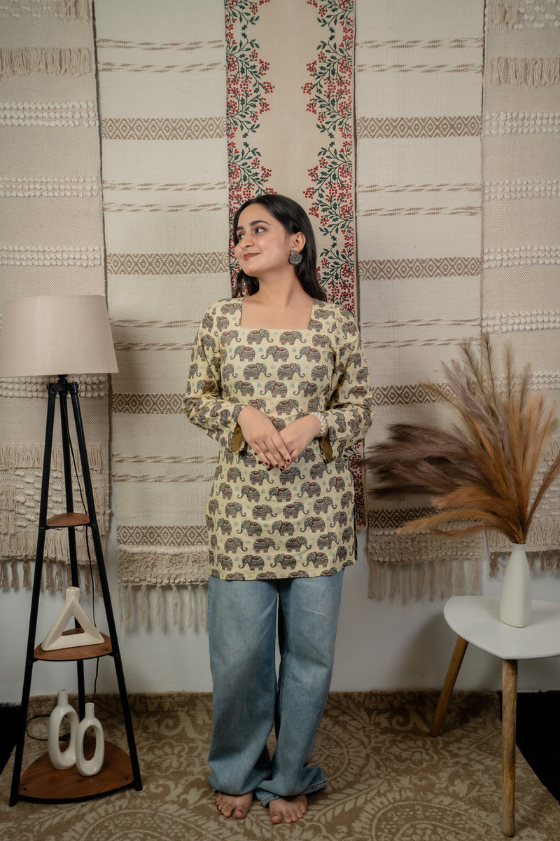Veerja Creme Back-Tie Kurti