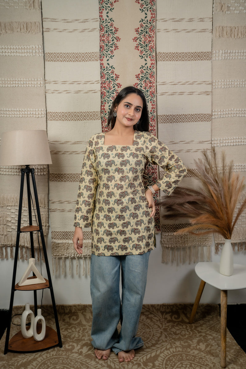 Veerja Creme Back-Tie Kurti