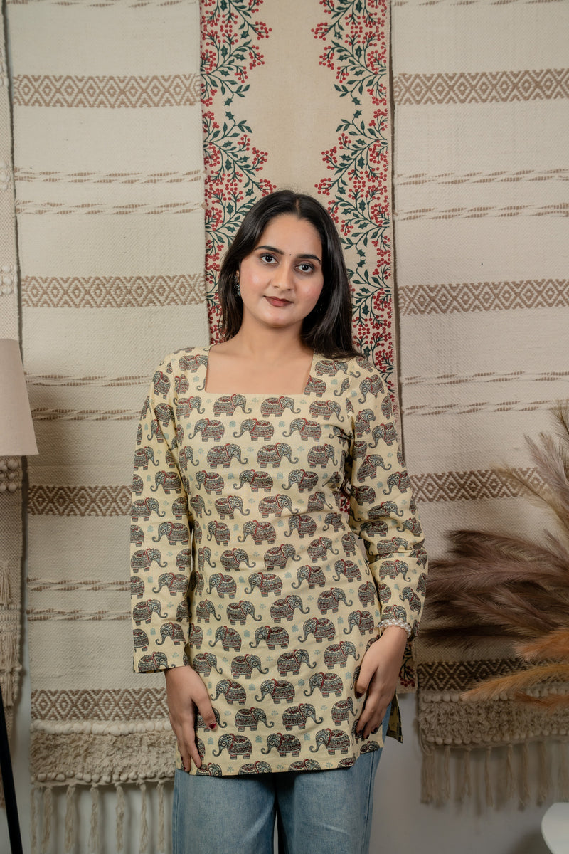 Veerja Creme Back-Tie Kurti