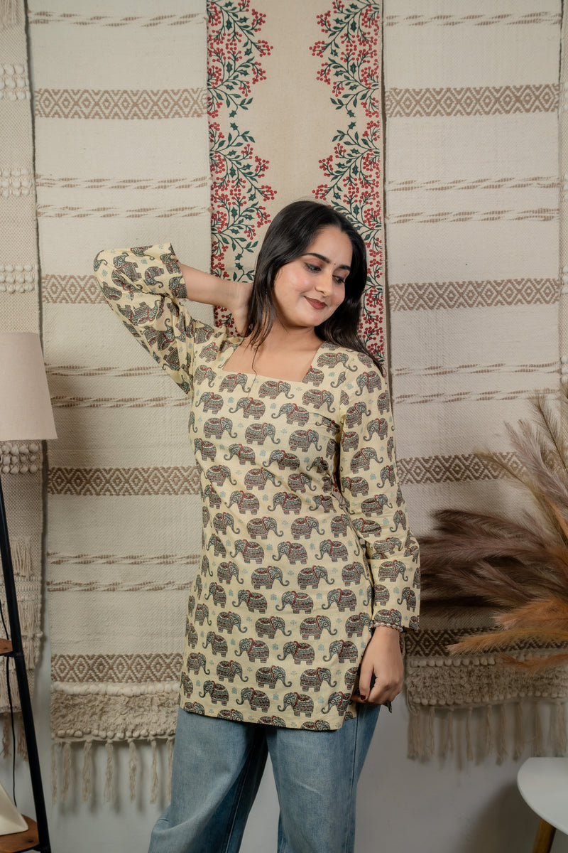 Veerja Creme Back-Tie Kurti